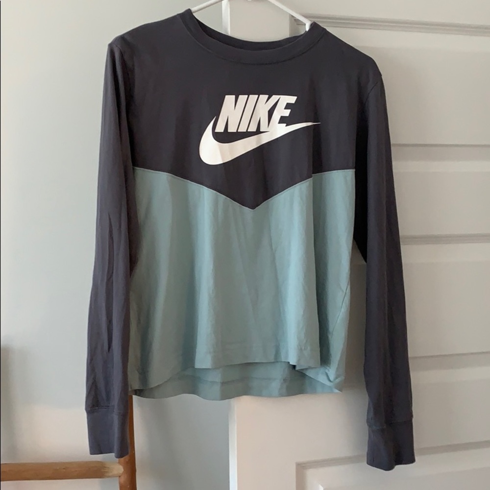 Nike Pullover!! - image 1